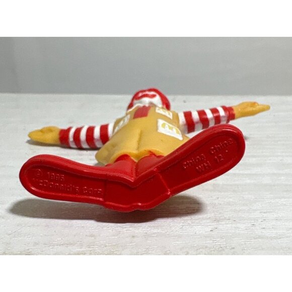 McDonalds Ronald McDonald PVC Figurine Vintage Collectible Toy 1995 3" - Picture 4 of 7